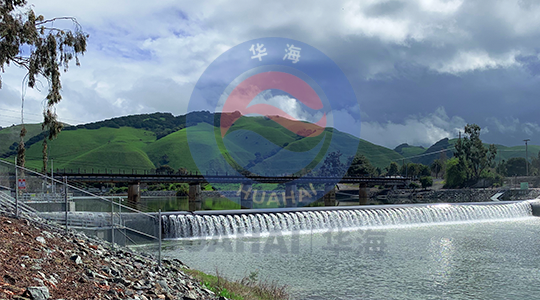 美国斜坡橡胶坝